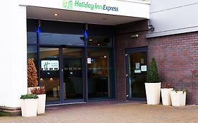 Holiday Inn Express Manchester Airport By Ihg